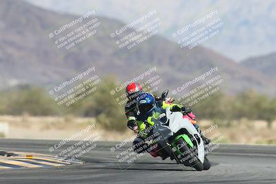 media/Oct-30-2025-Racers Edge (Thu) [[dabbdaf680]]/3-B Group/Session 2 (Turn 14)/